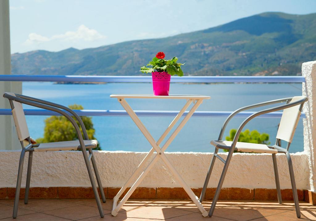 Theodora Rooms Poros Town Exterior foto