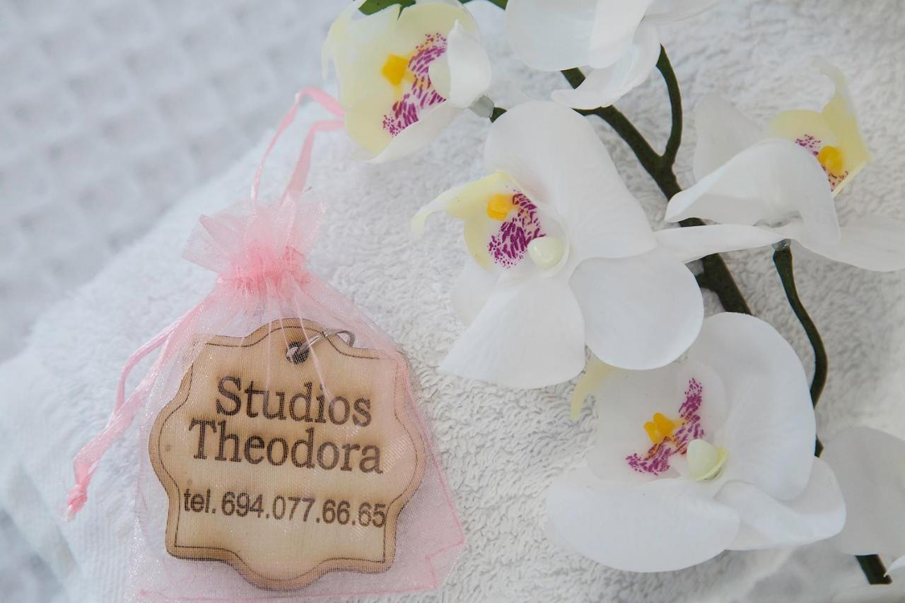 Theodora Rooms Poros Town Exterior foto