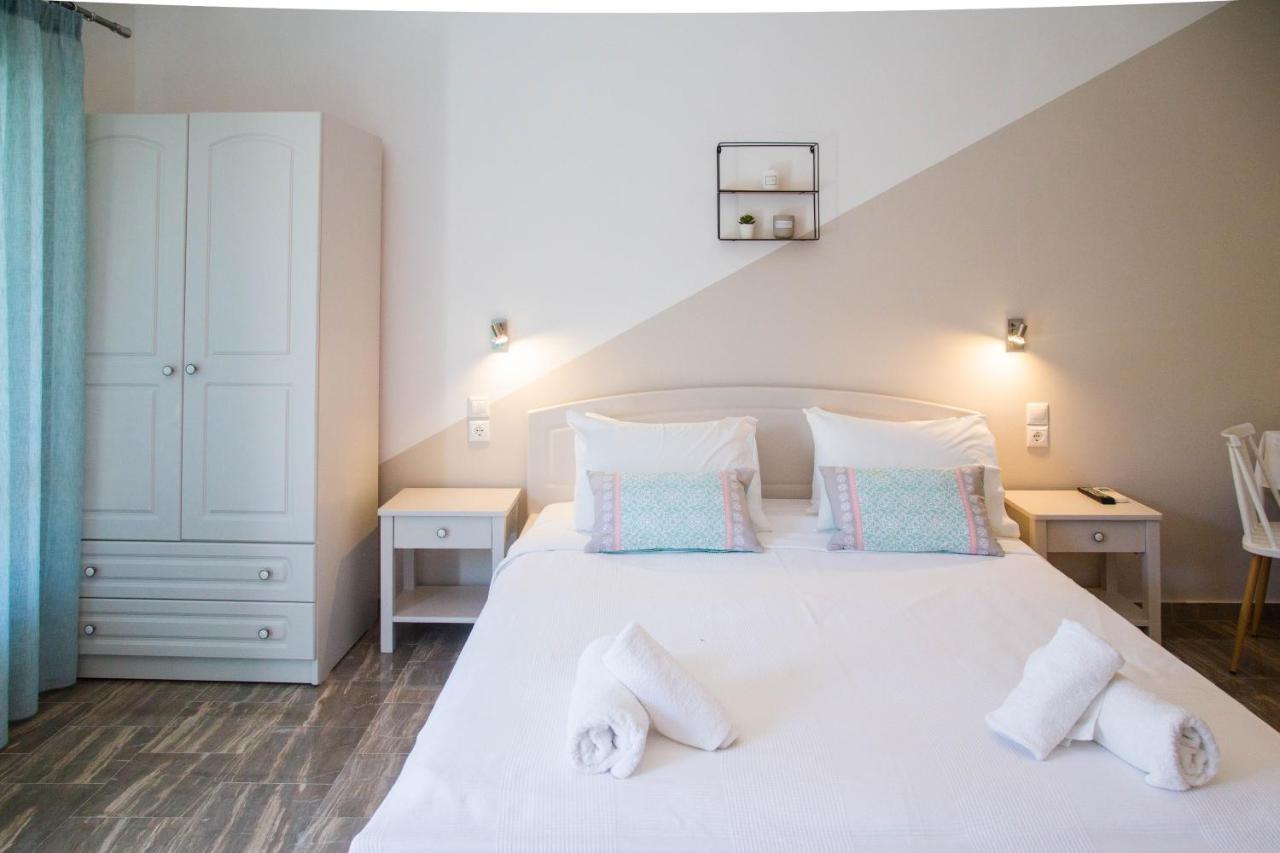 Theodora Rooms Poros Town Exterior foto